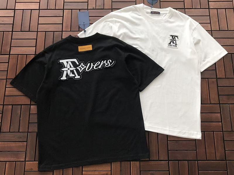 L T-shirt · 6