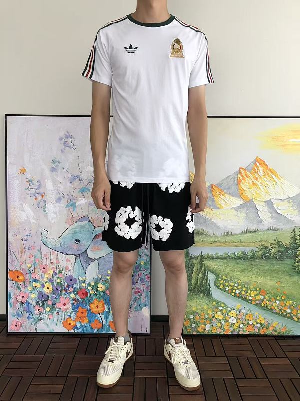 Di As T-shirt · 4