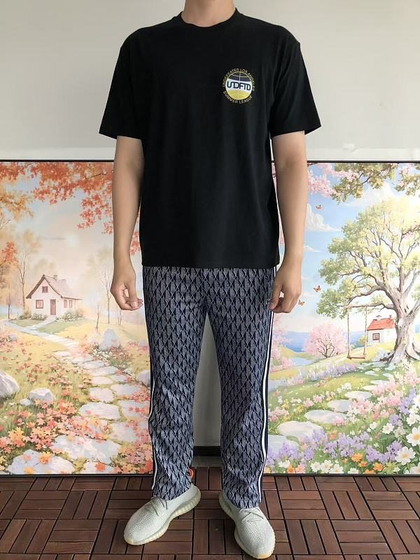 Undefeated T-shirt · 3