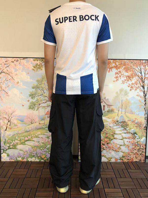 Football T-shirt · 5