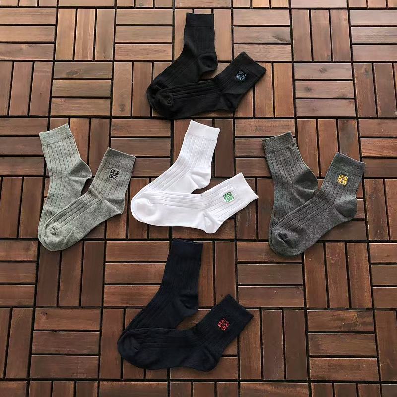 L E Socks · 2