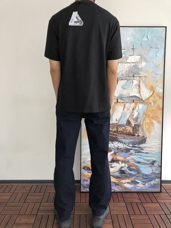 P La E T-shirt · 5