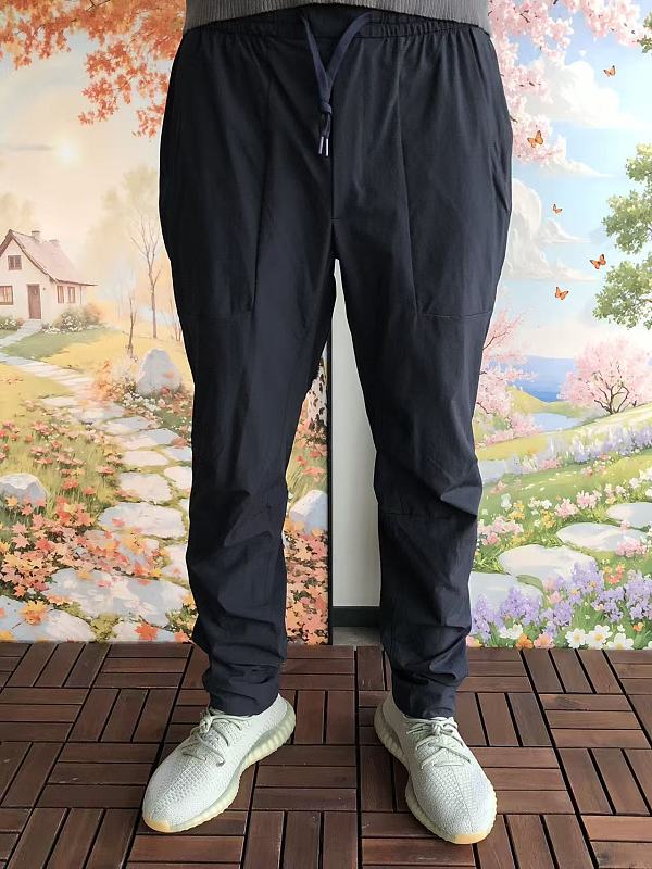 L Ul M N Trousers · 3