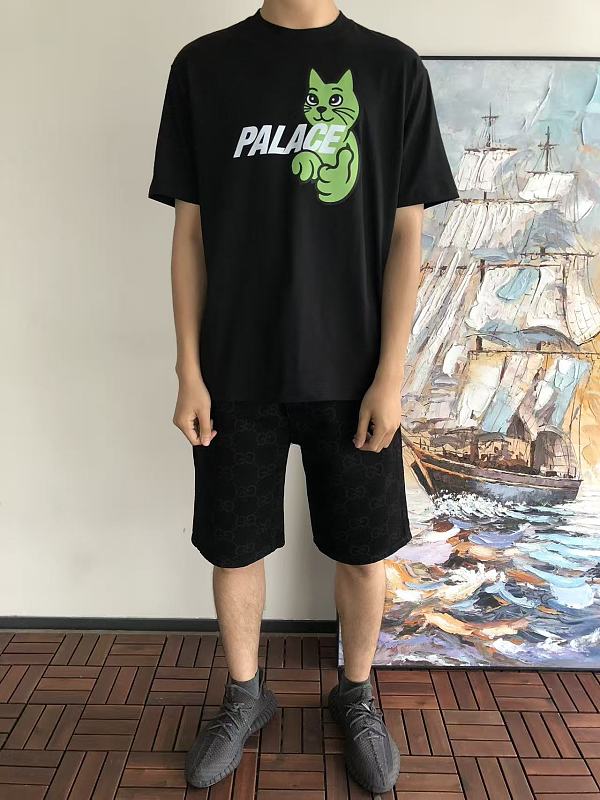 P La E T-shirt · 4