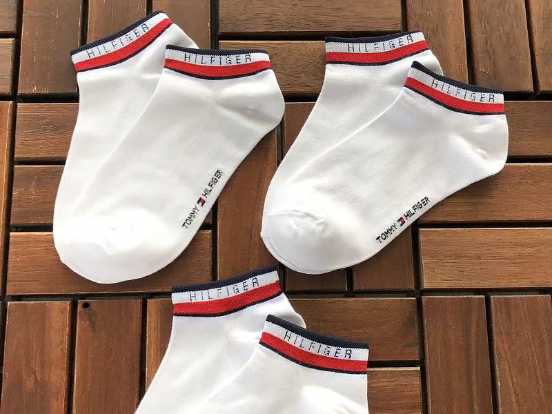 T H R Socks 4