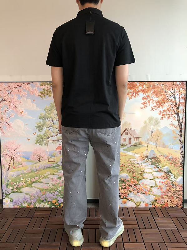 A T Yx T-shirt · 5