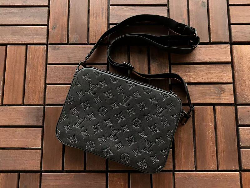 L Bag · 5