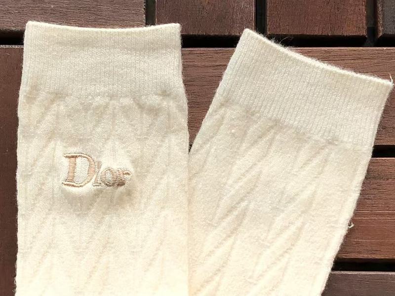 D O Socks · 6