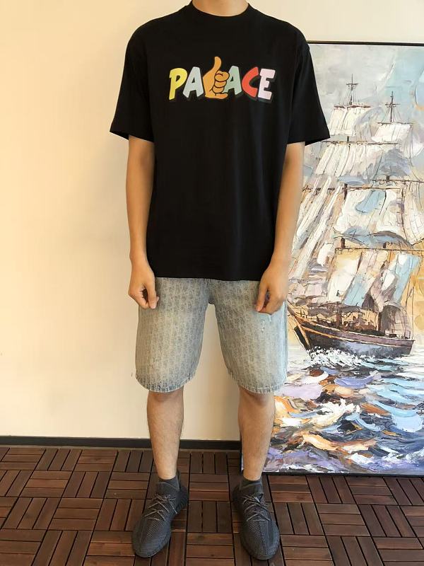 P La E T-shirt · 4