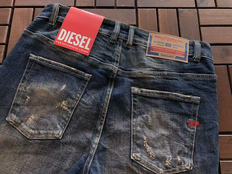 D E E Jeans · 6