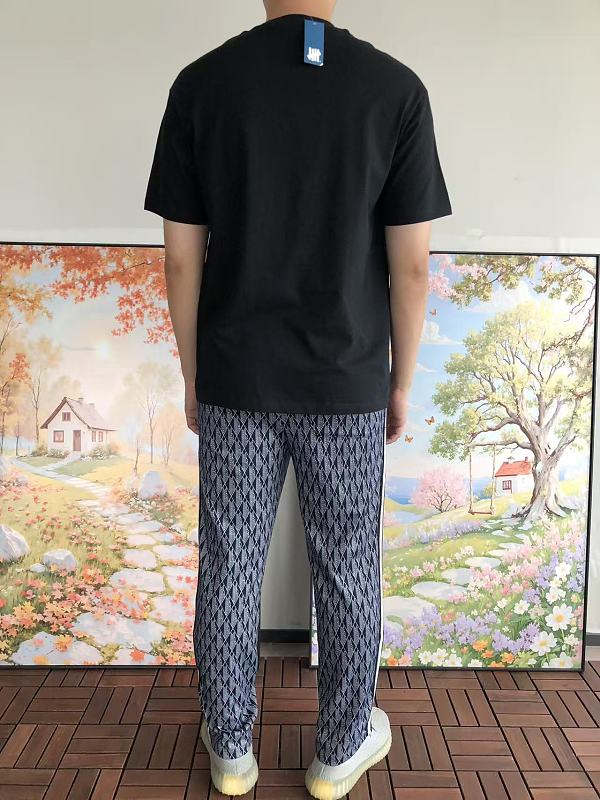 Undefeated T-shirt · 4