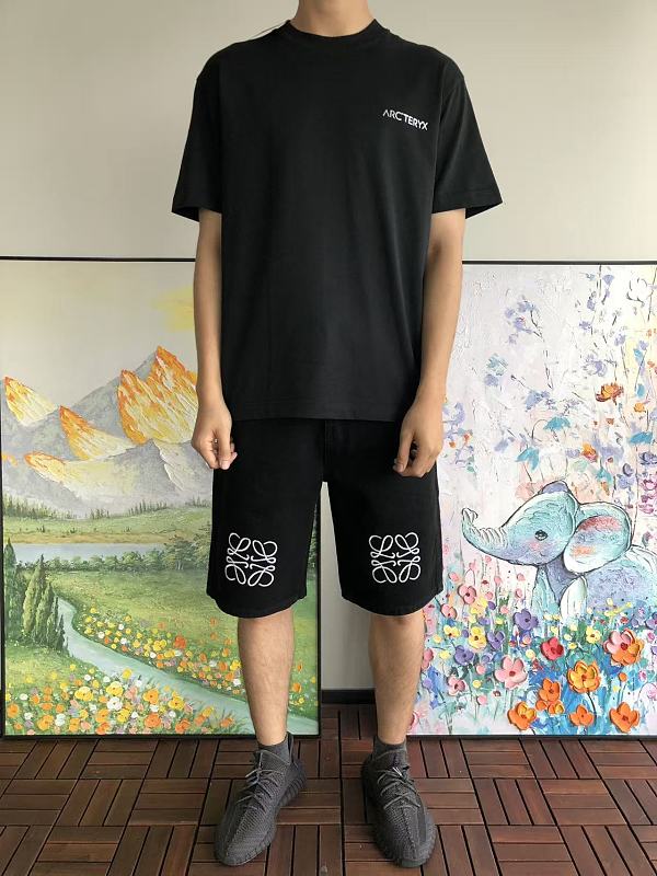 A T Yx T-shirt · 4