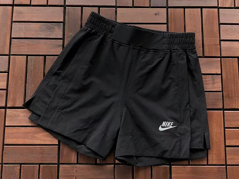 Nike Shorts Woman 10