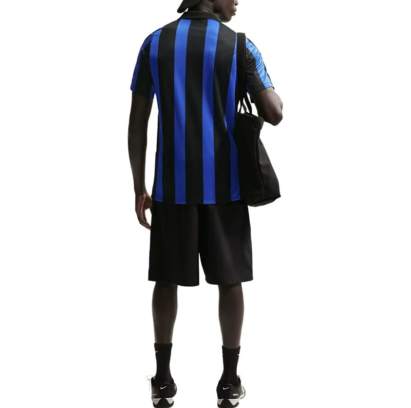 Football T-shirt · 4