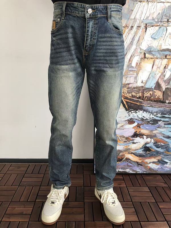 L Jeans · 3