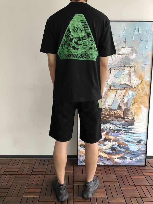 P La E T-shirt · 4