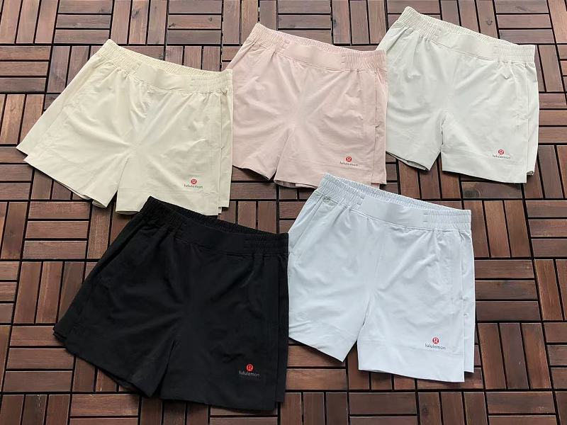 L Ul M N Shorts Woman · 5