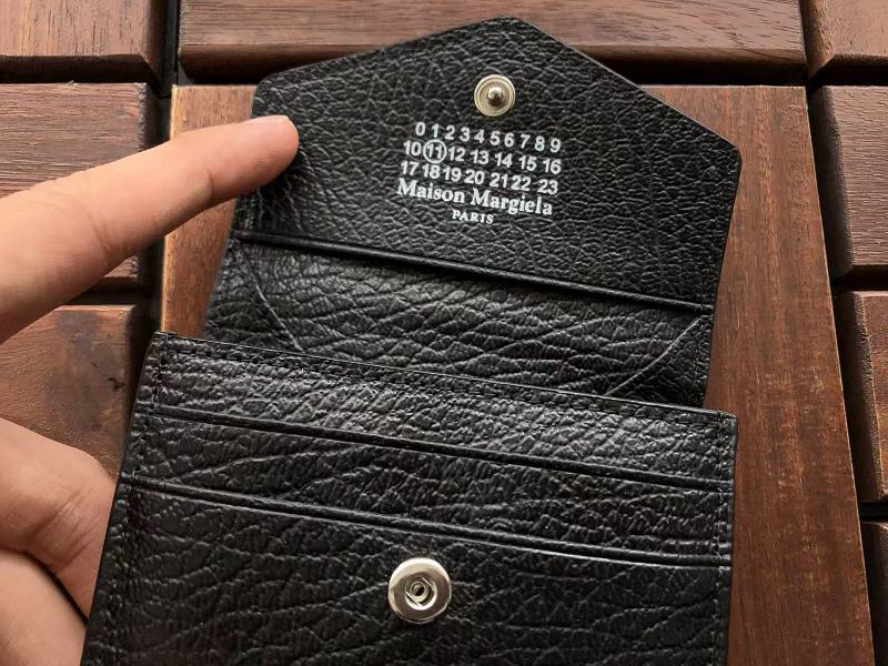 M Is N M R Ie A Bag · 5