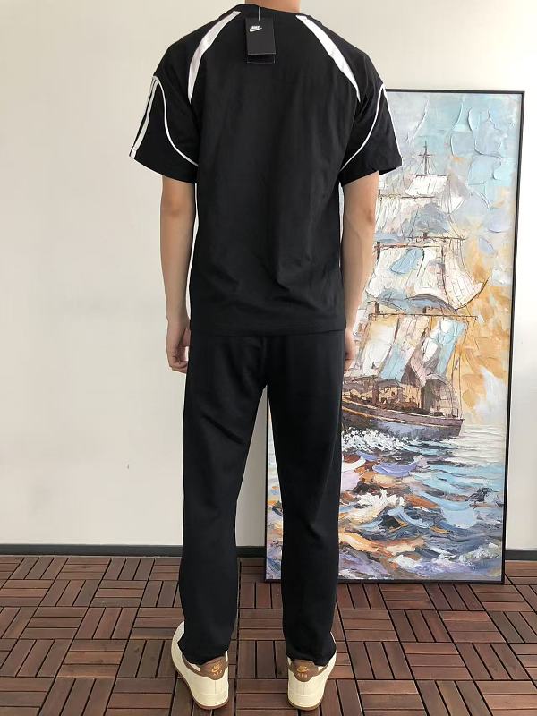 Nike T-shirt 4
