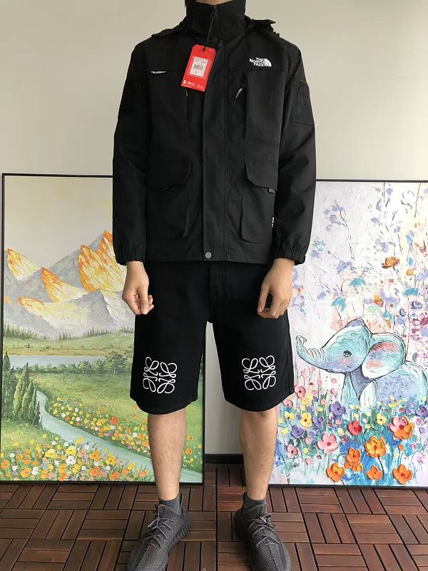 T N F Jacket · 3