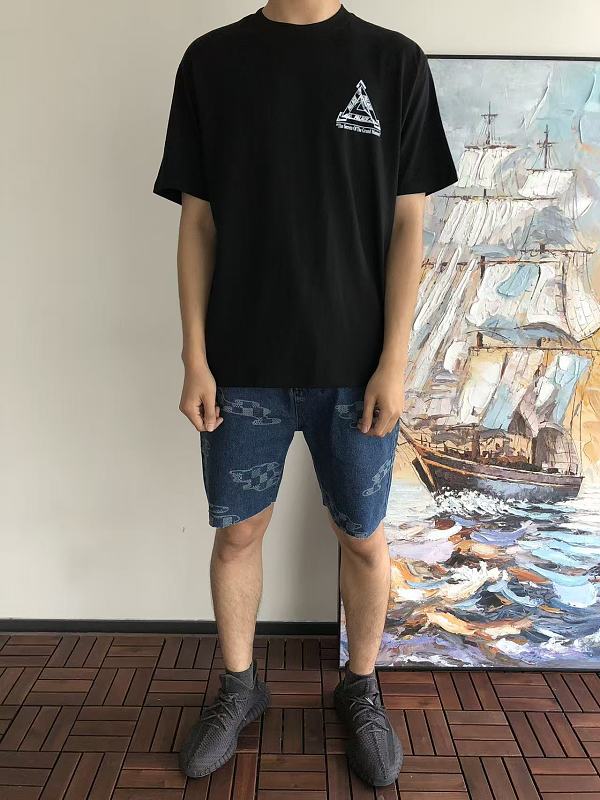 P La E T-shirt · 4