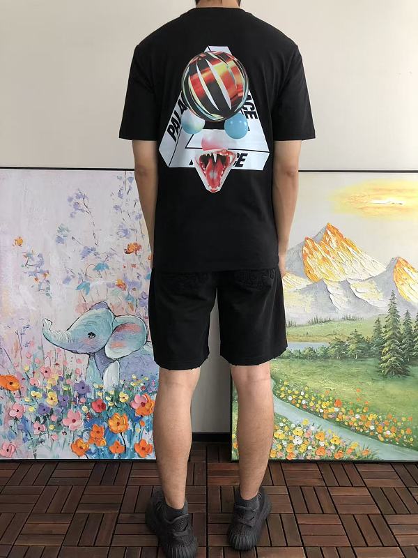 P La E T-shirt · 5