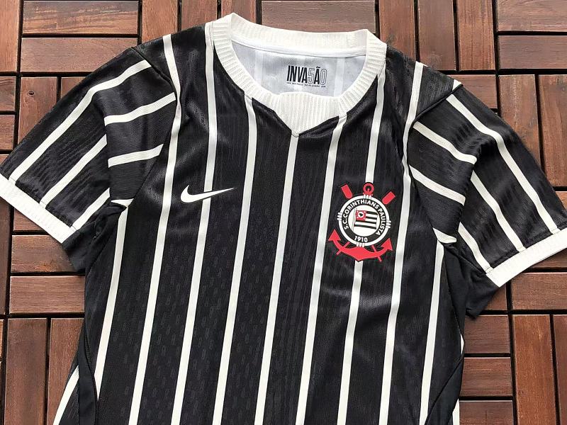 Football T-shirt · 6
