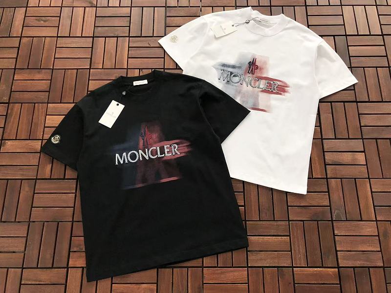 M R T-shirt · 6