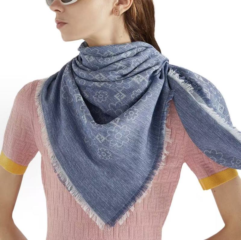 F D T-shirt Sweater Woman · 2