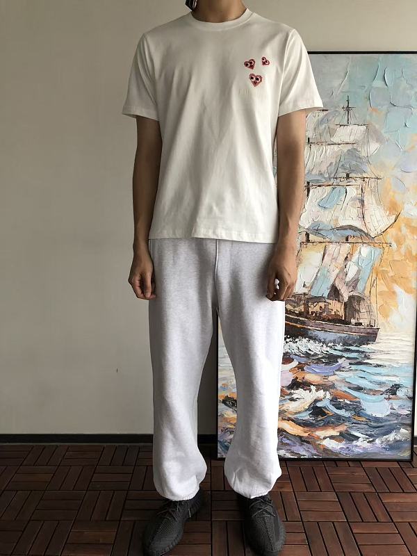 B L Ia A T-shirt · 3