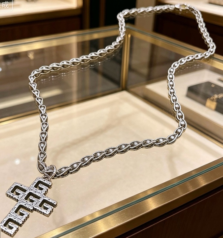 G C I Jewelry · 3