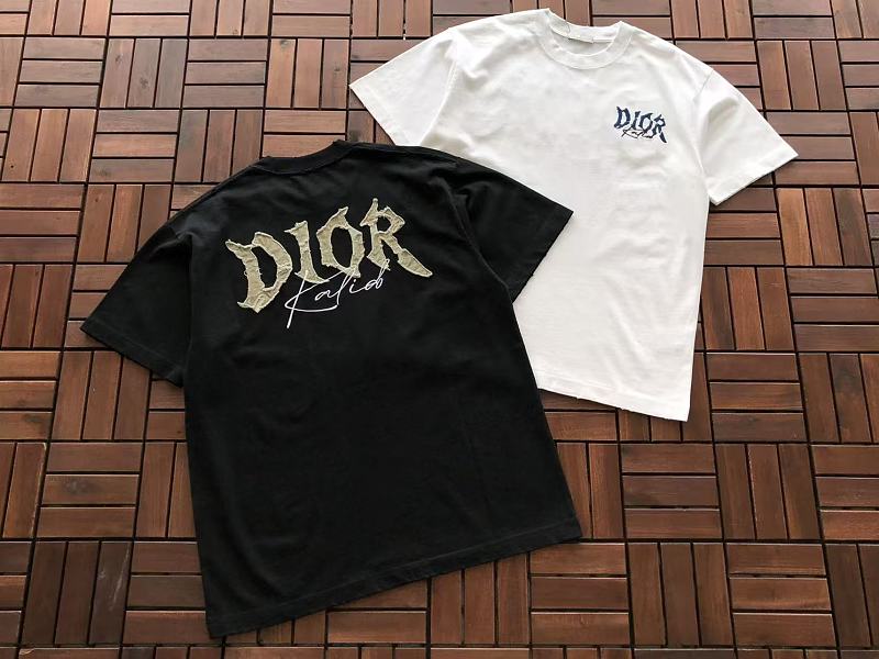 D O T-shirt 6