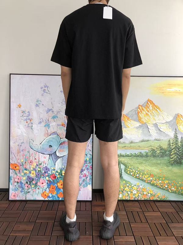 C S Bl C T-shirt · 4