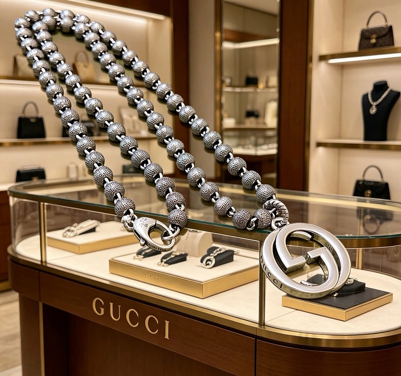 G C I Jewelry · 3