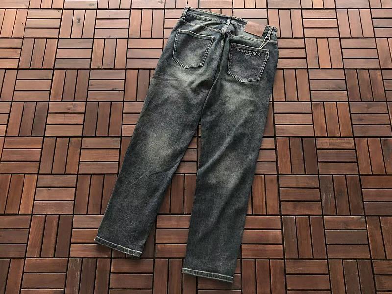 B L Ia A Jeans · 6