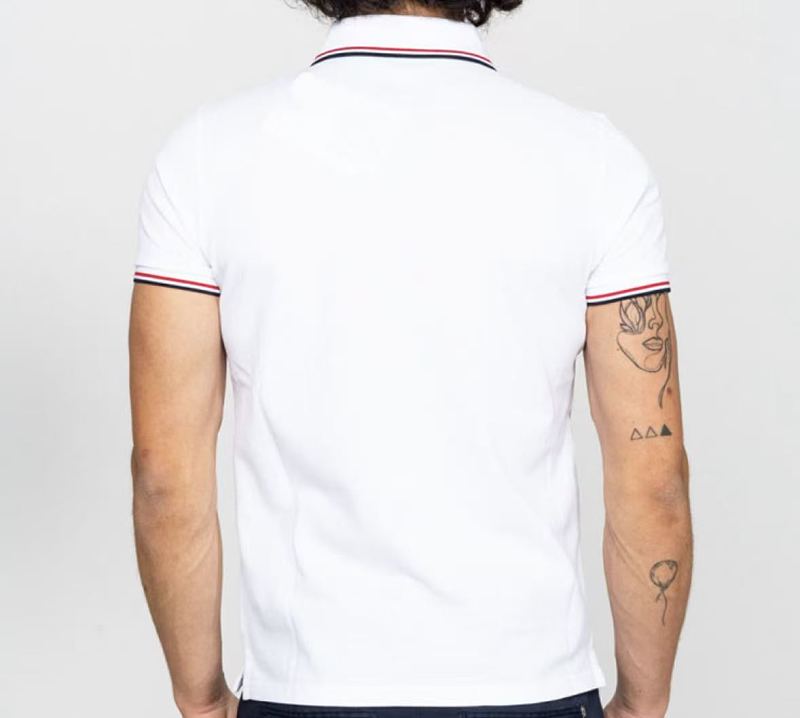 M R T-shirt · 6