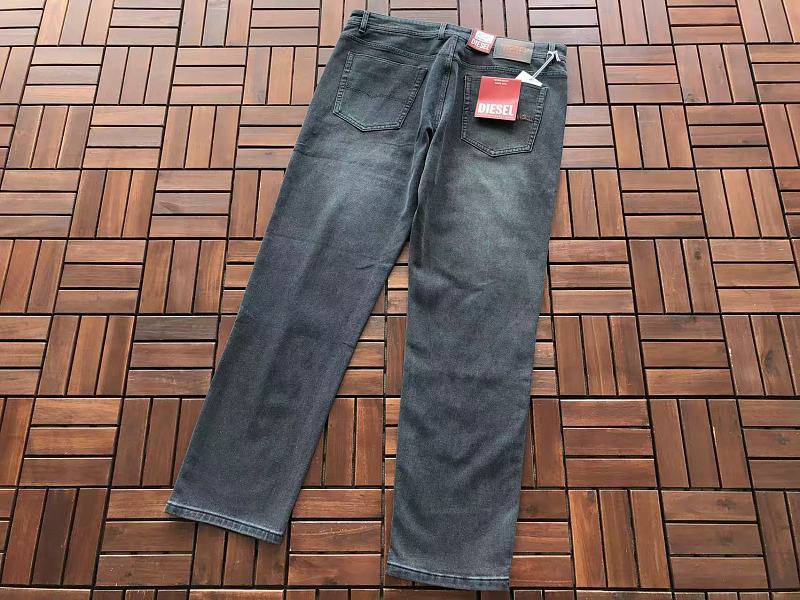 D E E Jeans · 4