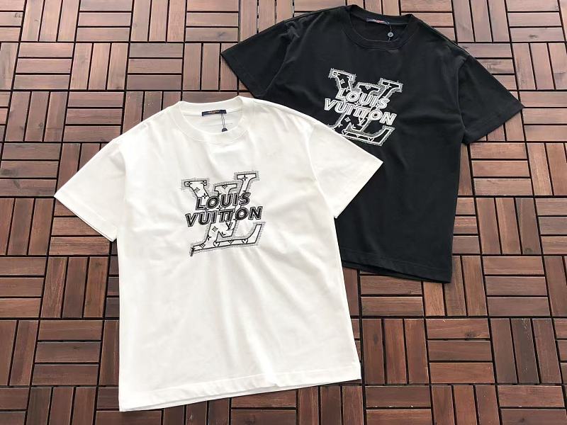 L T-shirt · 6