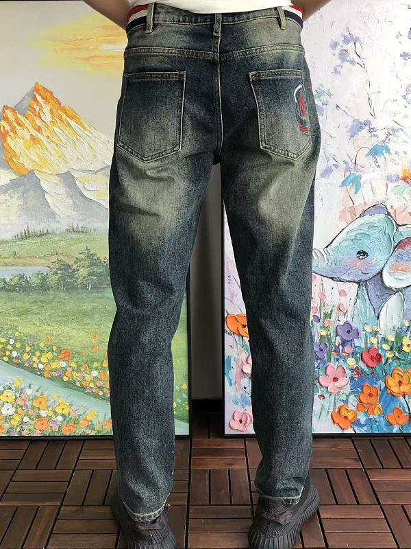 M R Jeans 4