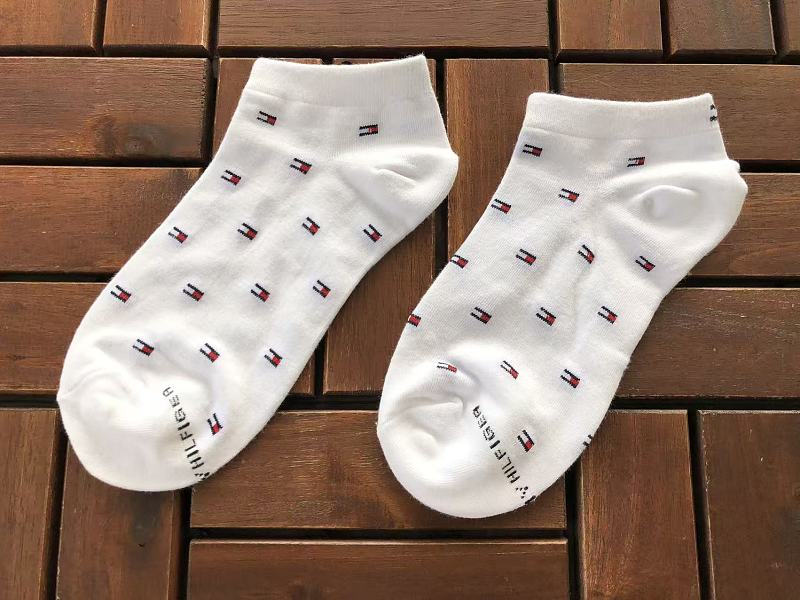 T H R Socks 5