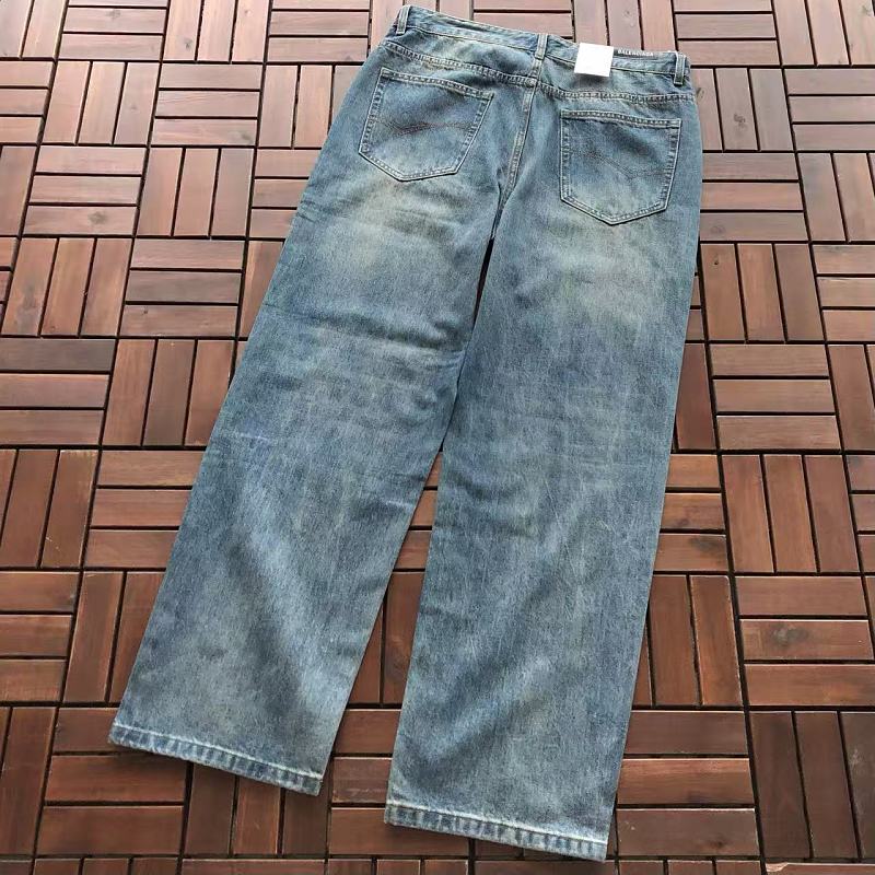 B L Ia A Jeans · 5