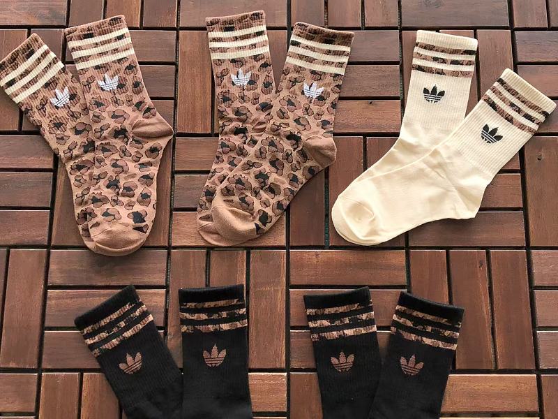 Di As Socks · 4