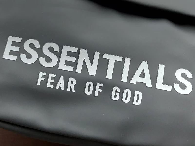 Essentials Bag 6