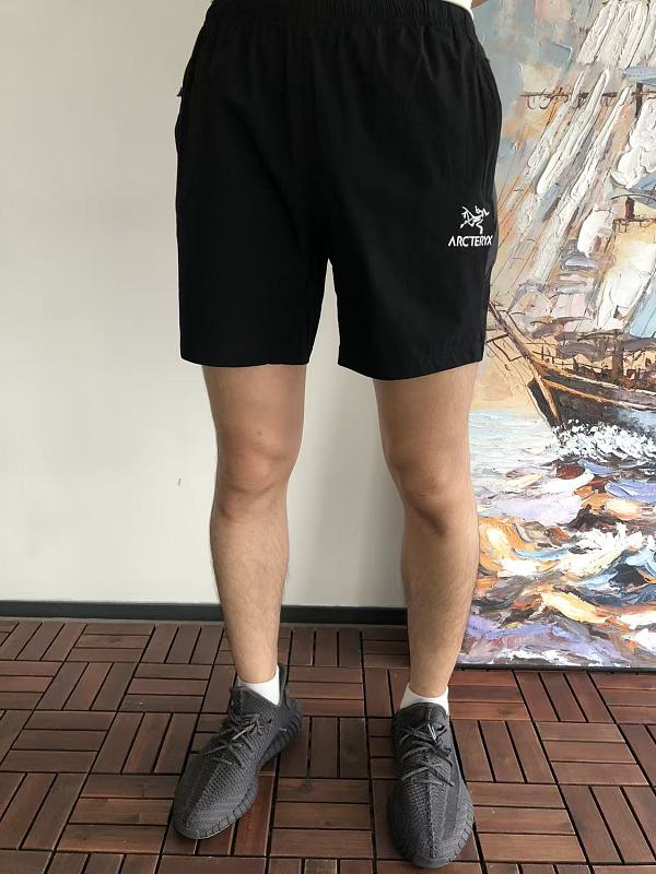 A T Yx Shorts · 3