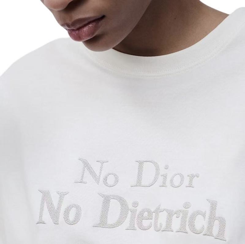 D O T-shirt · 5