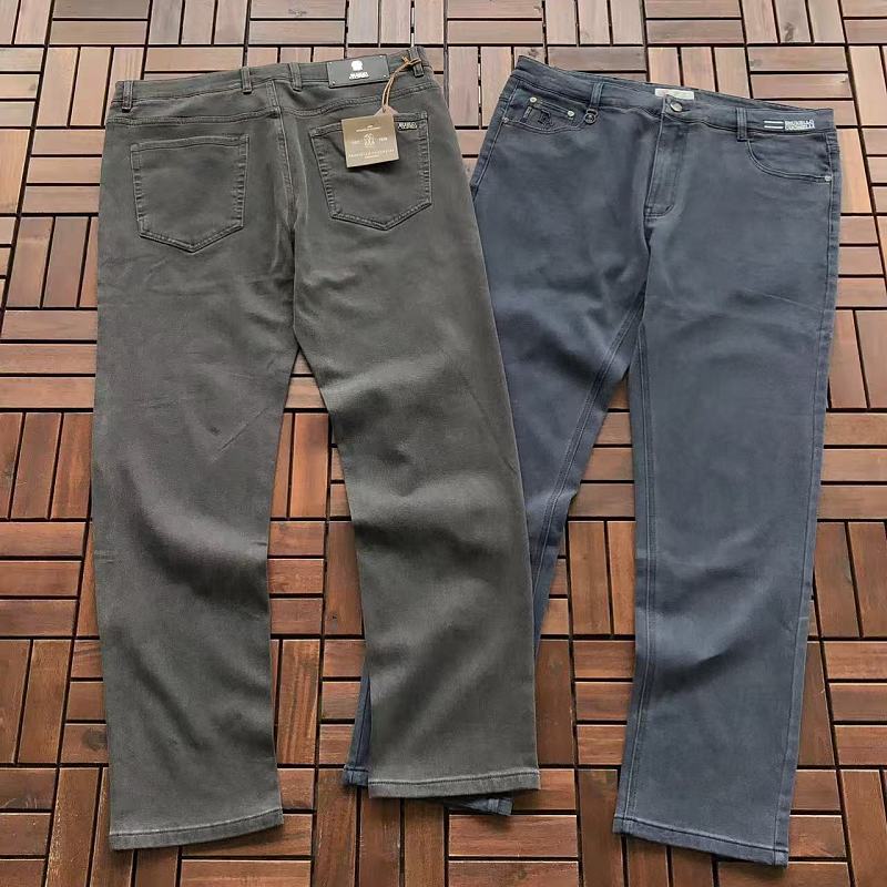 Br N L O C Ci L I Jeans · 3