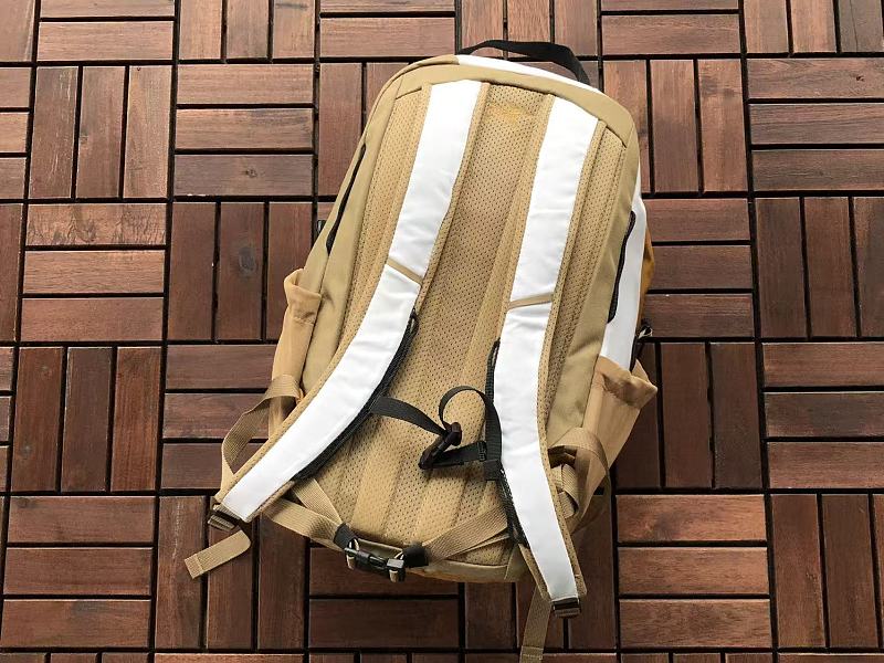 A T Yx Bag 10