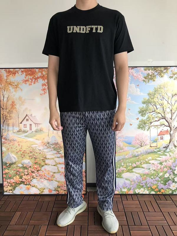 Undefeated T-shirt · 4