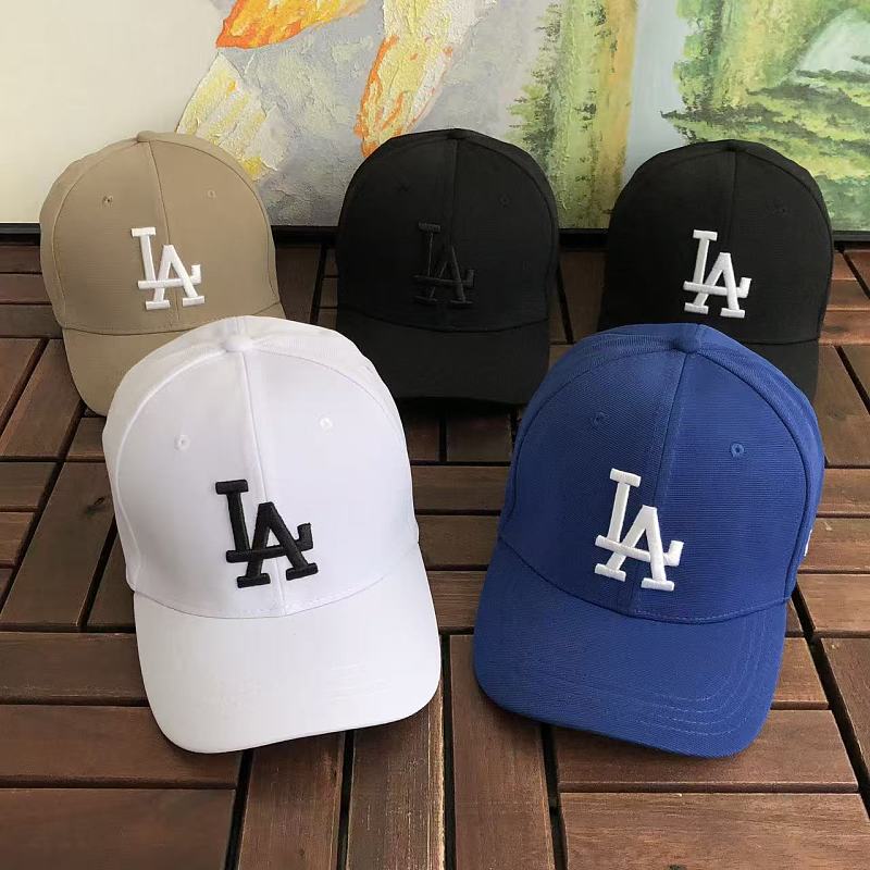 Mlb & N W E A Cap · 3
