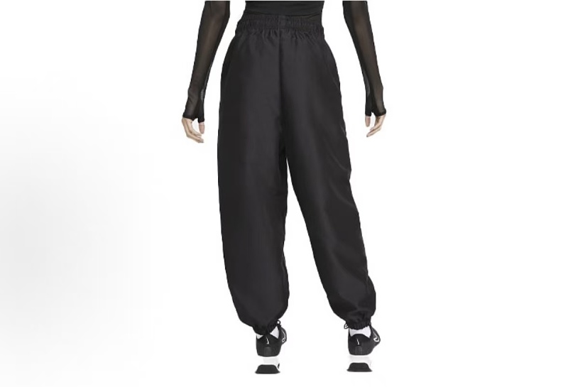 Nike Trousers · 3